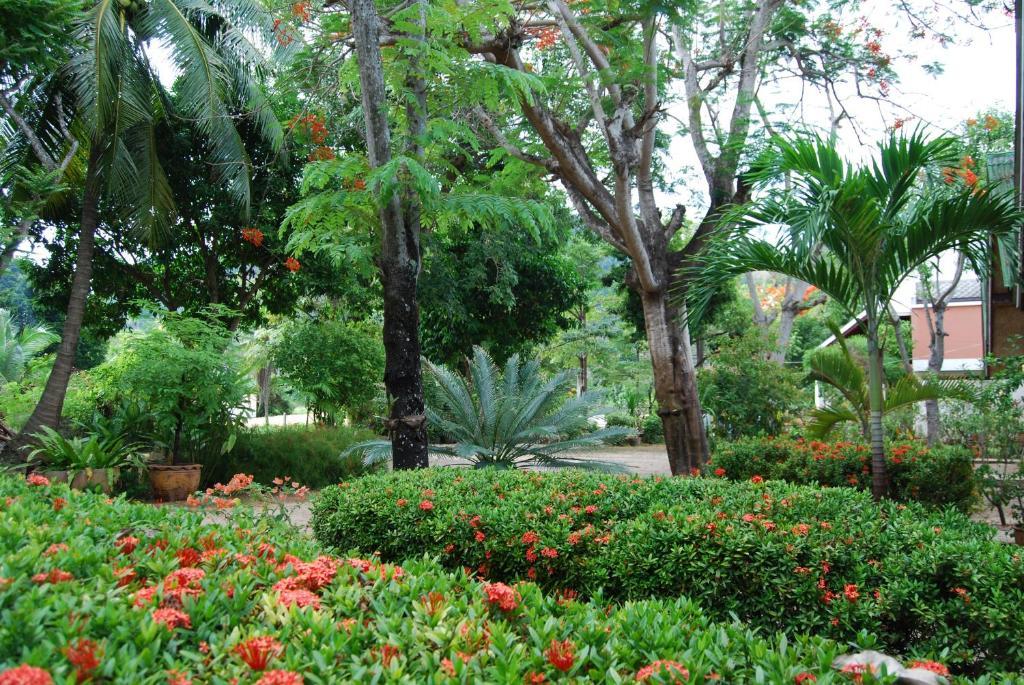Rose Garden Samui Bungalows Lamai Beach  Exterior foto